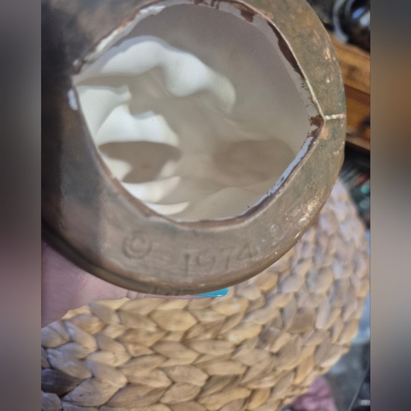 Vintage Charming Ceramic Figurine with Child And Raggety Ann Doll 1974 - Picture 8 of 9